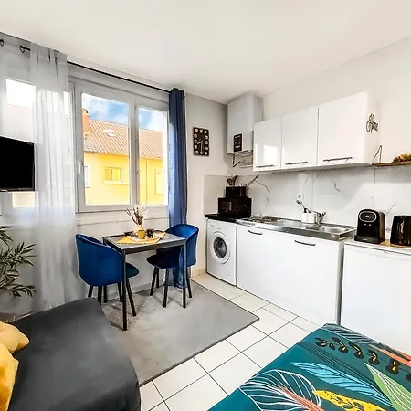 Vue Degagee Et Cuisine Equipee Apartment