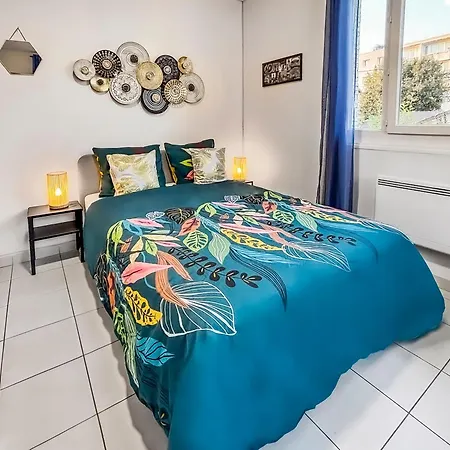 Apartment Vue Degagee Et Cuisine Equipee Bobigny