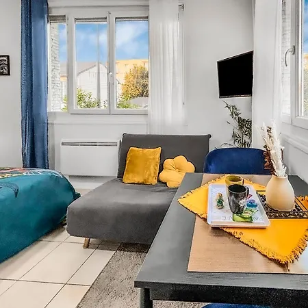 Apartment Vue Degagee Et Cuisine Equipee *