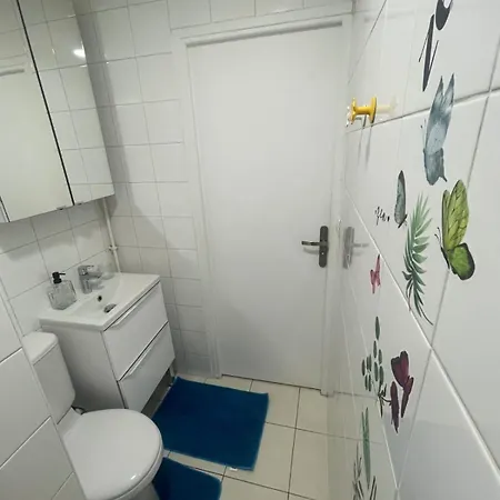 Vue Degagee Et Cuisine Equipee * Bobigny